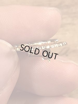 ミリタリーのUSネイビーのビンテージピンバッジ