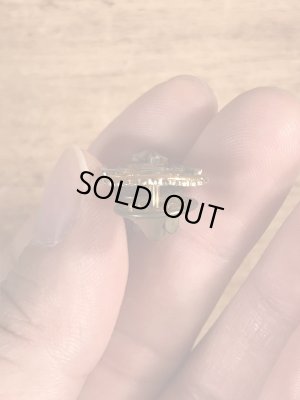 ミリタリー物のUSネイビーのヴィンテージピンズ