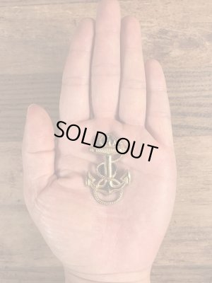 USNのアンカーのヴィンテージピンバッチ