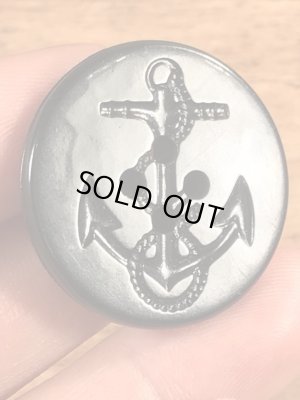 USネイビーのPコートのビンテージボタン