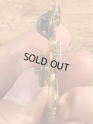 ミリタリー物のUSNのヴィンテージピンズ