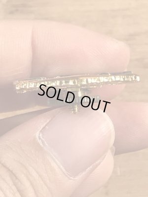 ミリタリー物のUSNのヴィンテージピンズ