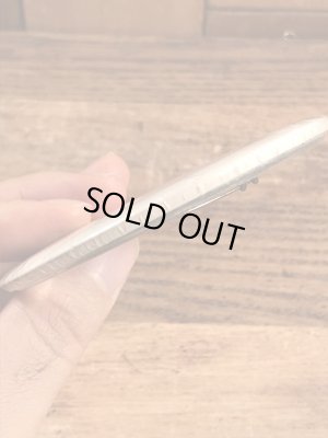 I Was Born To Raise Hellのメッセージが書かれたヴィンテージ缶バッチ