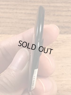 Female and Male TFWが描かれたヴィンテージ缶バッチ