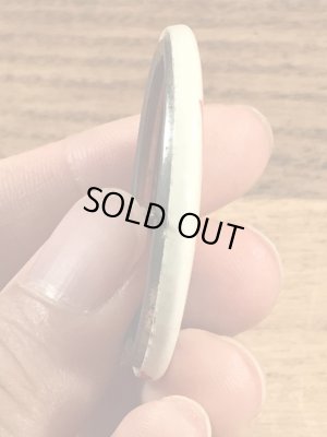 Kinsella's A Helluva Fellaのメッセージが書かれたヴィンテージ缶バッチ