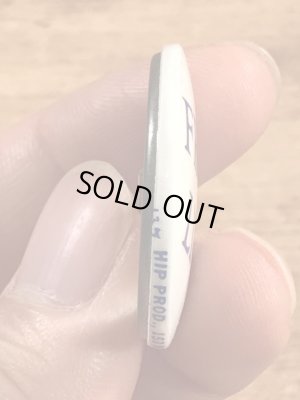 Frodo Livesのメッセージが書かれたヴィンテージ缶バッチ