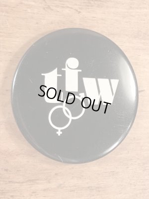 Female and Male TFWが描かれたビンテージ缶バッジ