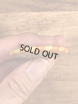 アメリカのラジオ番組Think Summer WKNRのヴィンテージ缶バッチ