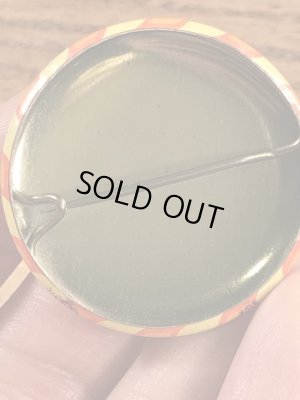 アメリカのラジオ局WKNRのビンテージ缶バッジ