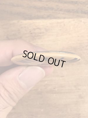 Will I Do In A Clinch?のメッセージが書かれたヴィンテージ缶バッチ