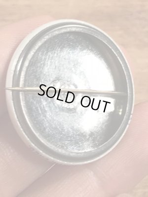 Frodo Livesのメッセージが書かれたヴィンテージ缶バッチ