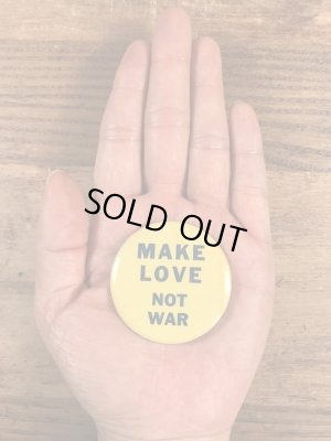 Make Love Not Warのメッセージが書かれたビンテージ缶バッジ