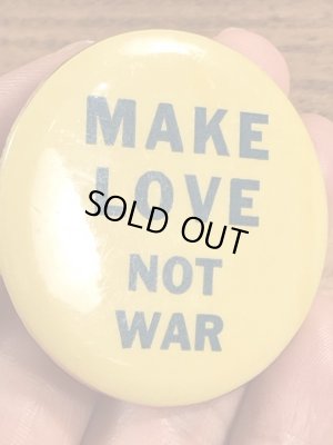 Make Love Not Warのメッセージが書かれたビンテージ缶バッジ
