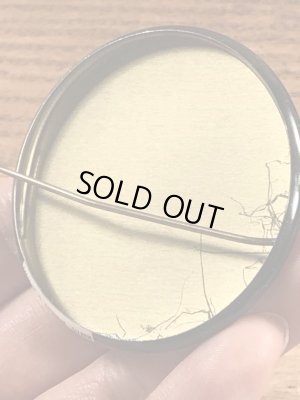 Female and Male TFWが描かれたヴィンテージ缶バッチ