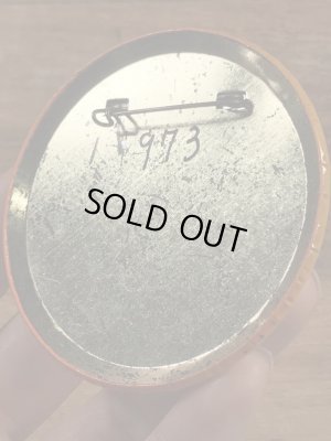 Sweaters Drycleaned The Professional Wayのビンテージ缶バッジ