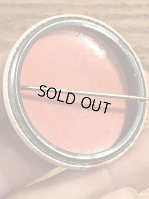 Kinsella's A Helluva Fellaのメッセージが書かれたヴィンテージ缶バッチ