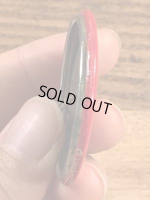 Warning Mad Loverのメッセージが書かれたヴィンテージ缶バッチ