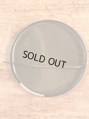 Female and Male TFWが描かれたヴィンテージ缶バッチ