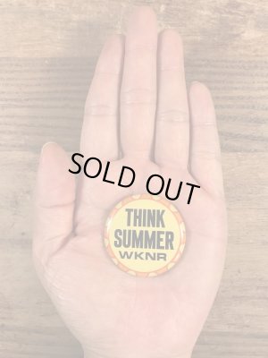 アメリカのラジオ局WKNRのビンテージ缶バッジ