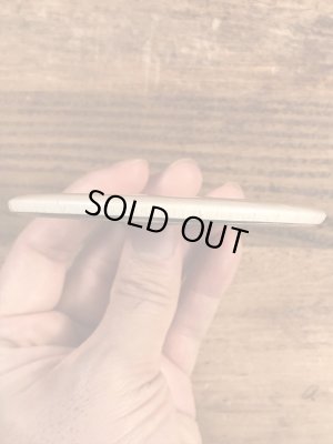 I Was Born To Raise Hellのメッセージが書かれたビンテージ缶バッジ