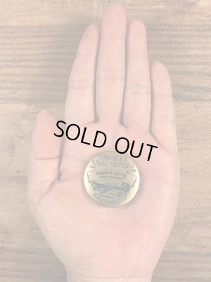 ロングビーチ海軍造船所の25周年記念のビンテージ缶バッジ