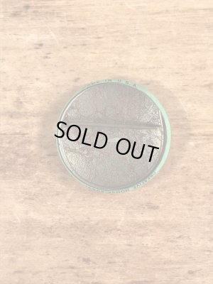 Creative House社製のスマイルフェイスのヴィンテージ缶バッチ