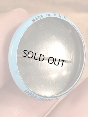 Creative House社製のスマイルフェイスのヴィンテージ缶バッチ