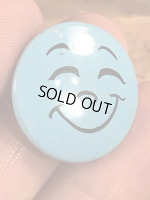 スマイルの顔が描かれたビンテージ缶バッジ