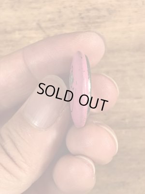 目が$マークになったスマイルのビンテージ缶バッジ