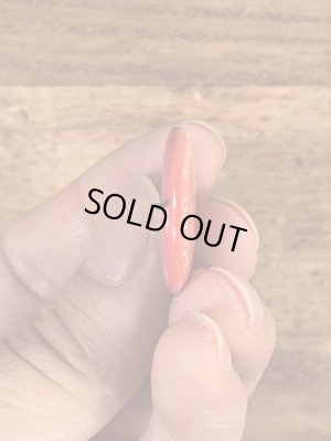 スマイルの顔とメッセージが書かれたビンテージ缶バッジ