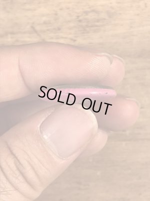 目が$マークになったスマイルフェイスのヴィンテージ缶バッチ