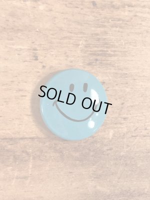 スマイルの顔が描かれたビンテージ缶バッジ