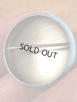 Creative House社製のスマイルのビンテージ缶バッジ