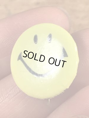 70年代頃のスマイルフェイスのヴィンテージ缶バッチ