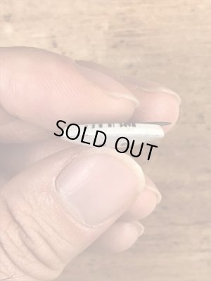 スマイルフェイスのブリキ製のヴィンテージ缶バッチ