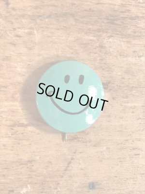 スマイルの顔が描かれたビンテージ缶バッジ