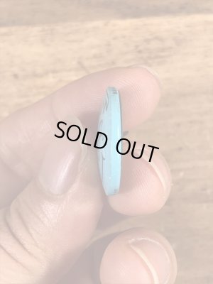 Creative House社製のスマイルのビンテージ缶バッジ