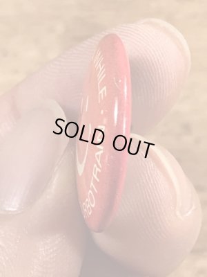 スマイルの顔とメッセージが書かれたビンテージ缶バッジ