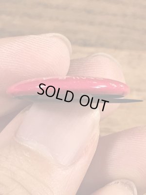 スマイルの顔とメッセージが書かれたビンテージ缶バッジ