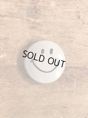 スマイルの顔が描かれたビンテージ缶バッジ