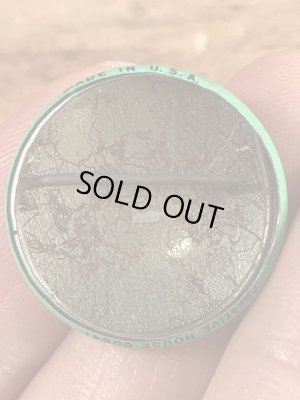 Creative House社製のスマイルフェイスのヴィンテージ缶バッチ