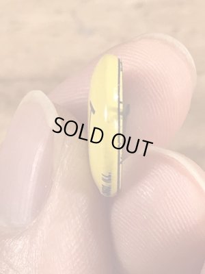 スマイルフェイスのブリキ製のヴィンテージ缶バッチ