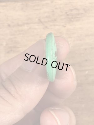 Creative House社製のスマイルのビンテージ缶バッジ