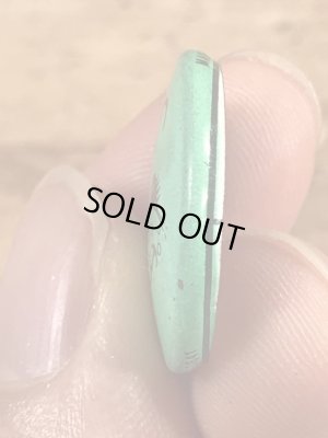 Creative House社製のスマイルのビンテージ缶バッジ