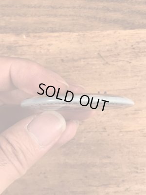 企業物のスマイルのヴィンテージ缶バッチ