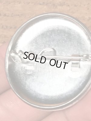 80年代頃の企業物のビンテージ缶バッジ