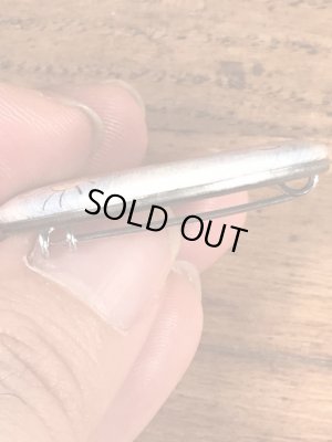 80年代頃の企業物のビンテージ缶バッジ