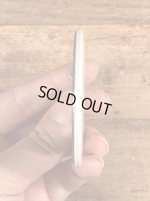 70年代〜頃のハットを被ったスマイルのビンテージ缶バッジ