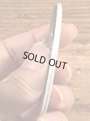 70年代〜頃のハットを被ったスマイルフェイスのヴィンテージ缶バッチ