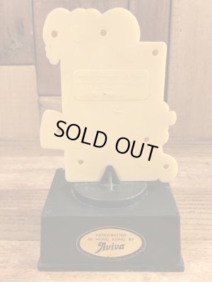 アビバ社製のガーフィールドのヴィンテージのトロフィー